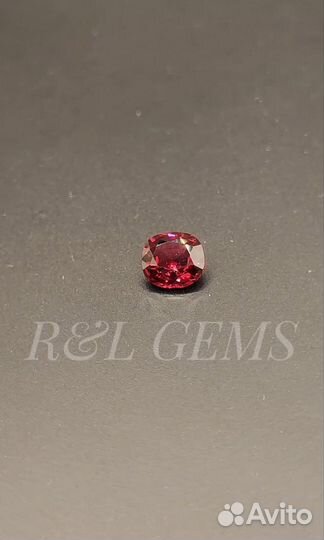 Прекрасный алый гранат 1,31ct. Драгоценные камни