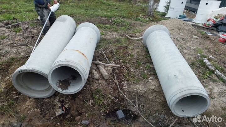 Труба бетонная в канаву на заезд