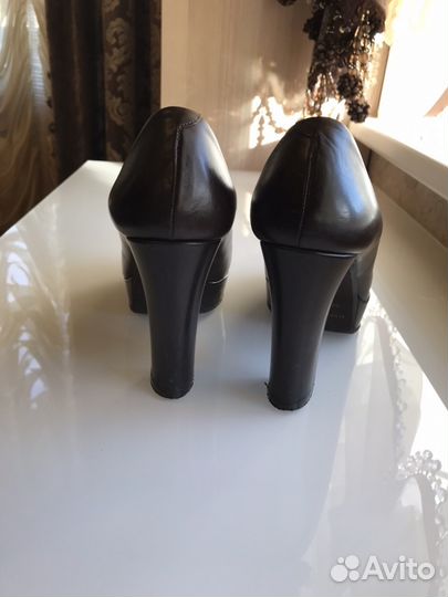 Туфли Studio Pollini, 38 размер