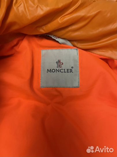 Зимняя куртка moncler