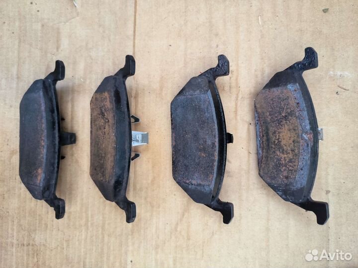 Тормозные колодки Hella-Pagid