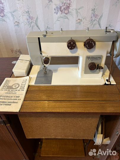 Швейная машинка