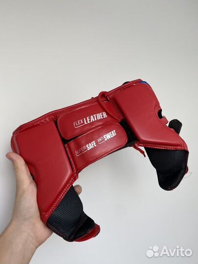 Боксерские перчатки clinch