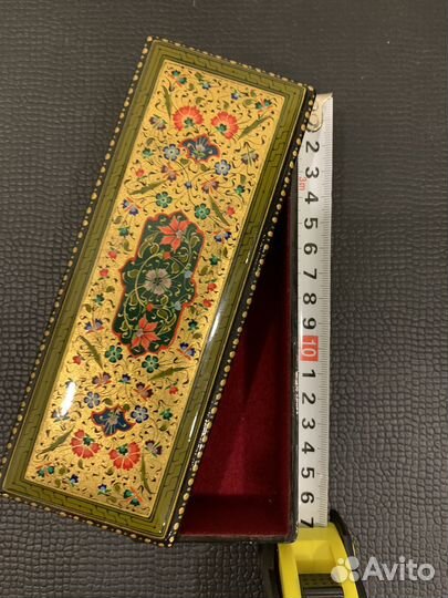 Деревянная шкатулка для украшений