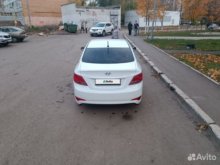 Hyundai Solaris 1.4 AT, 2015, 195 000 км