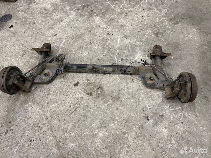 Балка подвески задняя Renault Clio D4F712 2003