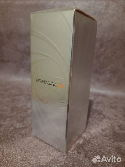 Винтаж Bond girl 007