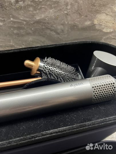 Стайлер dyson