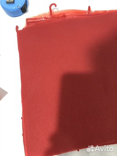 Профилактика для обуви красного цвета