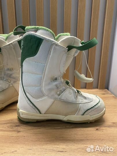 Сноубордические ботинки женские