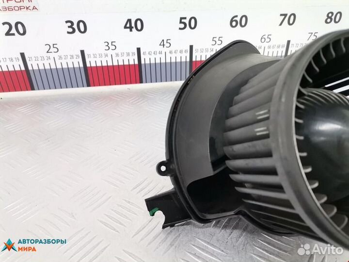 Моторчик печки Opel Corsa D рест. 2011 55702446