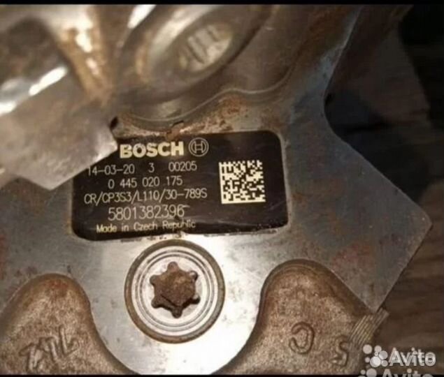 Продам топливный насос для экскаватор