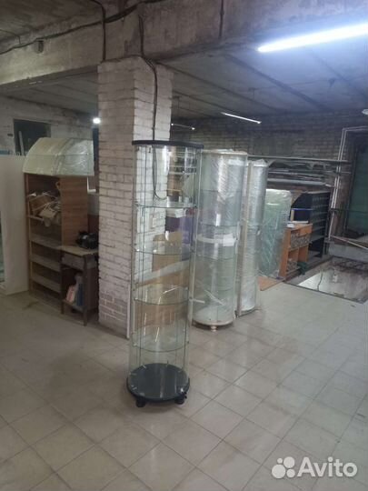 Витрина стеклянная