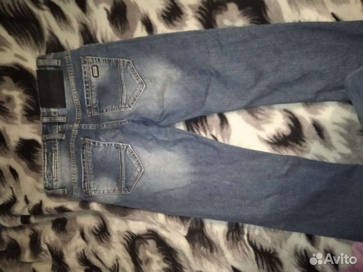 Джинсы