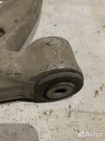 Рычаг передний правый Volkswagen Passat B6 3c0153d