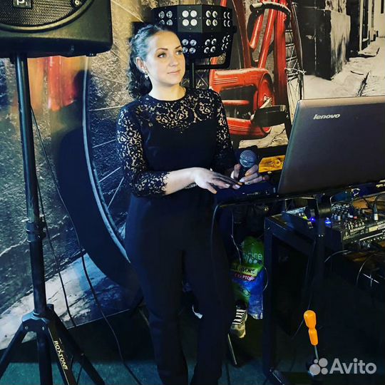 Ведущий dj на свадьбу