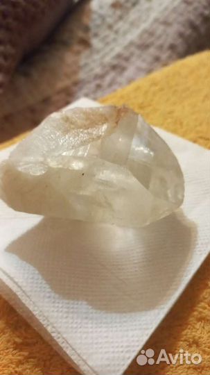 Камень горный хрусталь необработанный