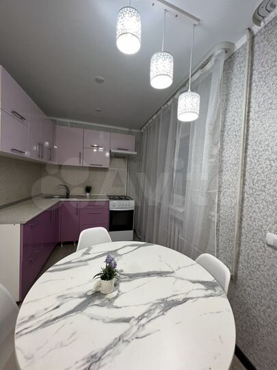 3-к. квартира, 60 м², 2/5 эт.