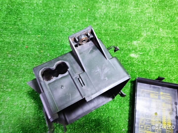 Корпус блока предохранителей Ssangyong Rexton 2005