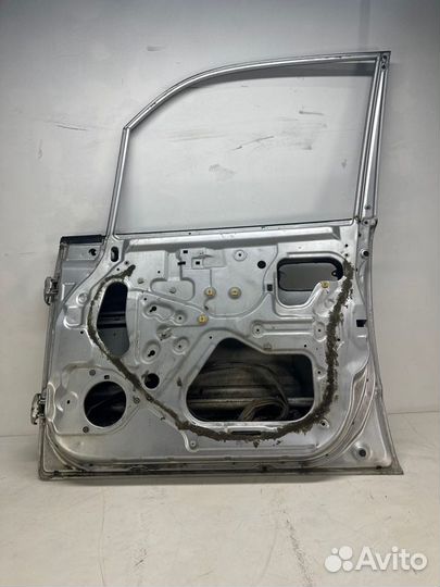 Дверь боковая передняя правая Honda Odyssey 2000