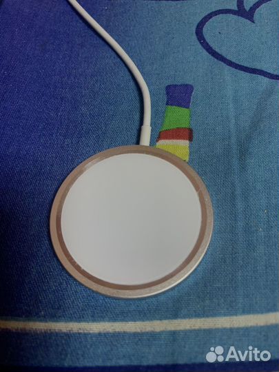 Беспроводная зарядка Apple magsafe Charger