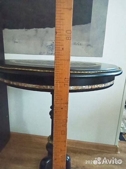 Стол антикварный