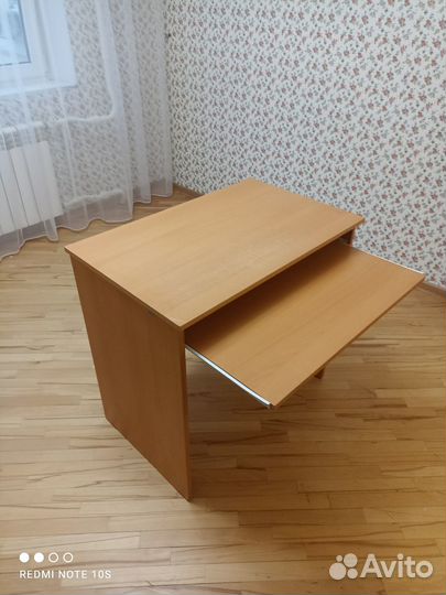 Детский письменный стол бу