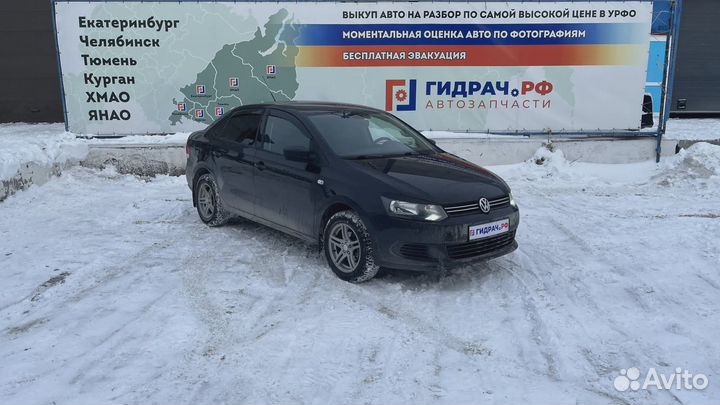 Рулевое колесо Volkswagen Polo Sedan (Mk5) 6R04190