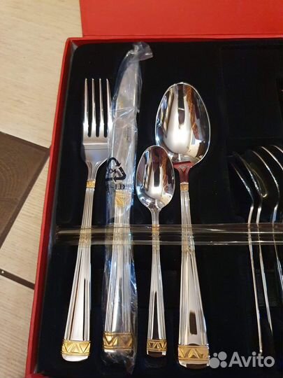 Набор столовой посуды новый