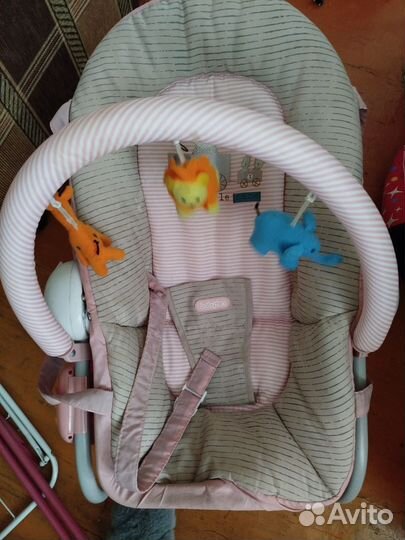 Детский шезлонг качалка