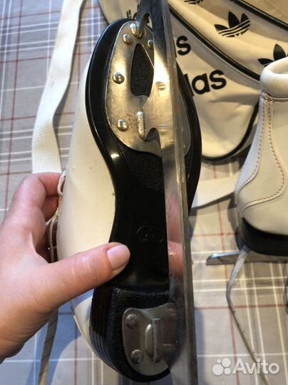 Коньки для фигурного катания Caprise