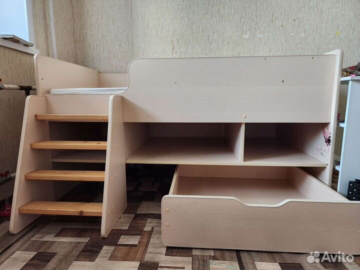 Кровать детская