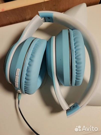Кошачьи уши с беспроводными bluetooth наушниками