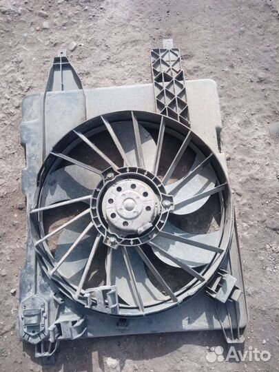 Вентилятор охлаждения Renault Megane II
