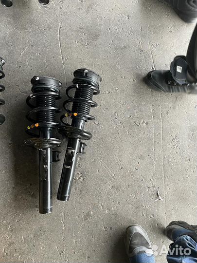 Пружины передние Фольксваген Шкода