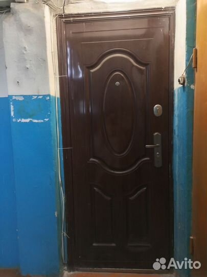 Дверь входная металлическая левая бу