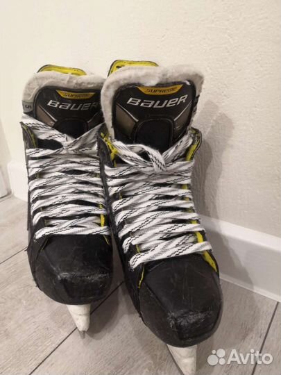 Хоккейные коньки bauer