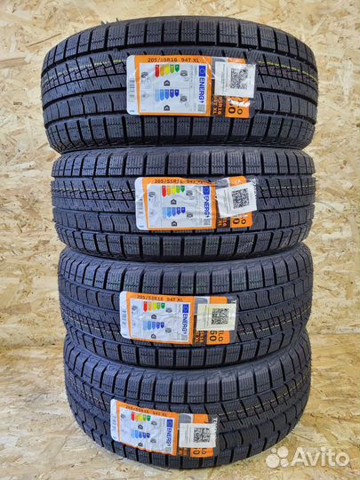 Tracmax X-Privilo S330 205/55 R16 94T