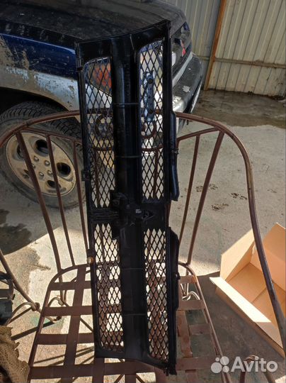 Запчасти на Mitsubishi pajero io (3 двери)