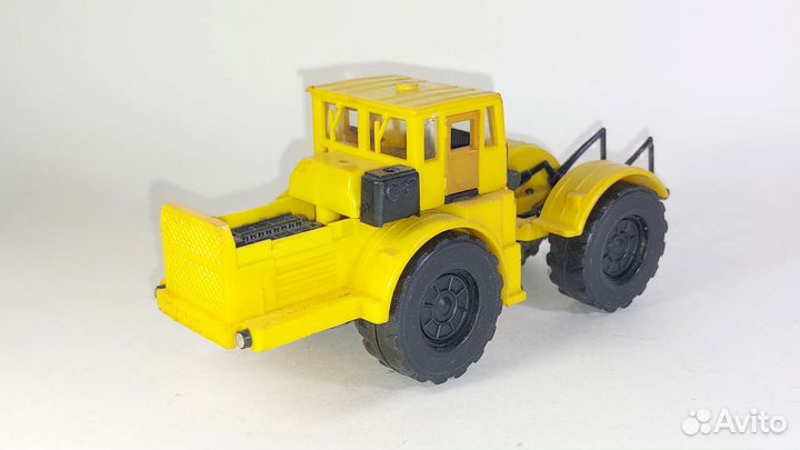 Трактор Кировец К-701, ссср. 1/43, в ремонт