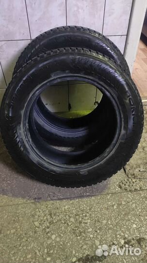 Nokian Tyres Hakkapeliitta 8 215/60 R16