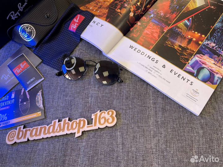 Очки фирменные полупрозрачные