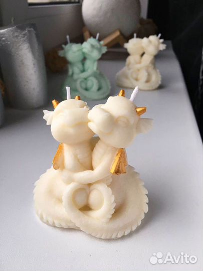 Свеча новогодняя Дракончики