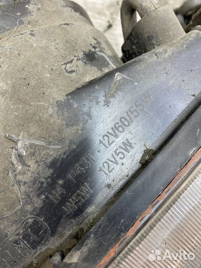 Фара левая Hyundai Lantra