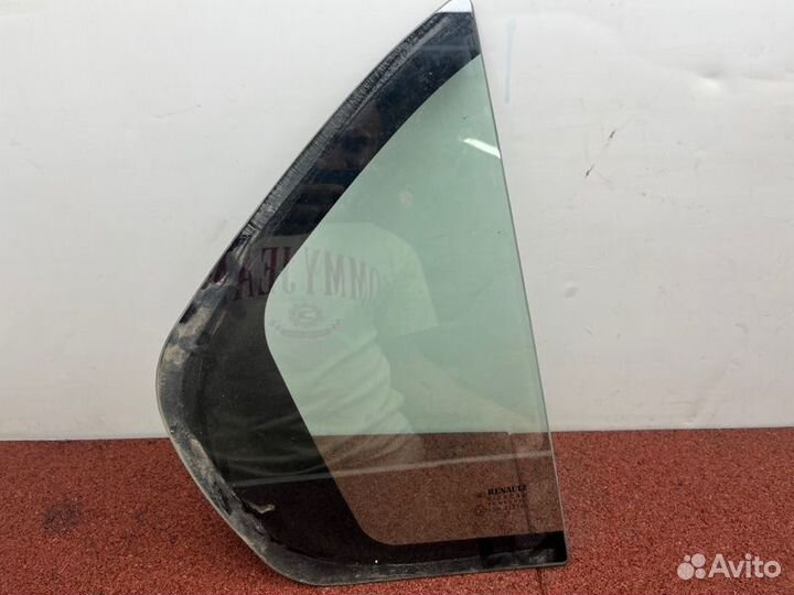 Форточка задней правой двери задняя правая Renault