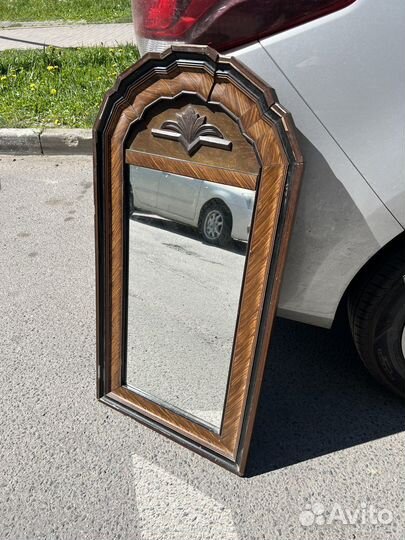 Старинное зеркало антикварное