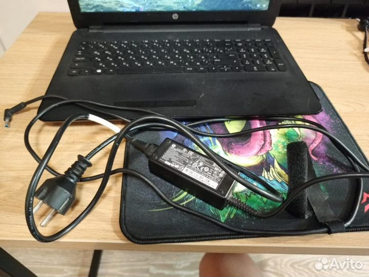 HP 15-af123ur