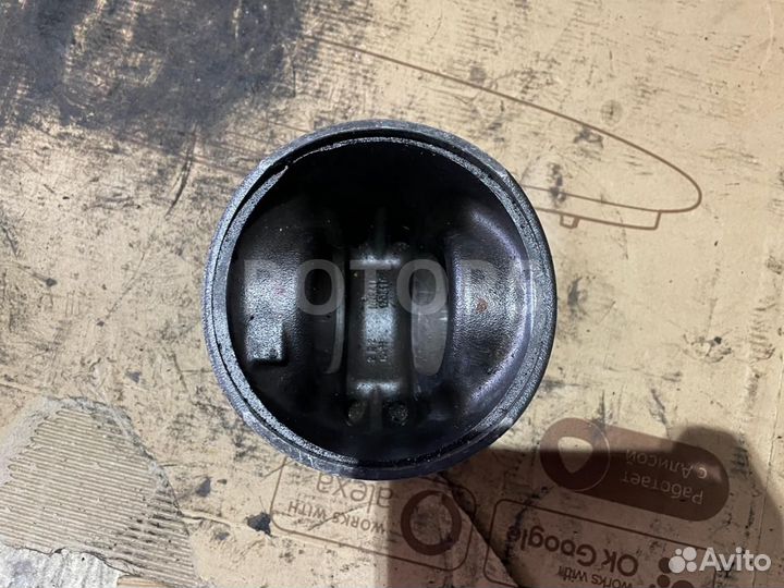 Поршень MAN TGX 2012 0772