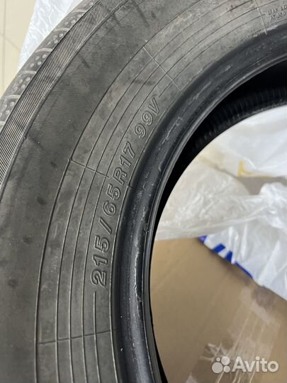 Yokohama BluEarth-ES ES32 215/65 R17
