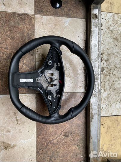 Руль на mercedes W212 w204 amg